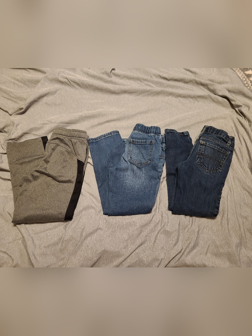 Lot Of 3 Pair Boys Size 6 Jumping Beans & Place Jeans And Active Wear Pants